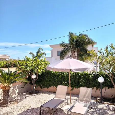 65 Seafront With Private Pool Villaggio Azzurro